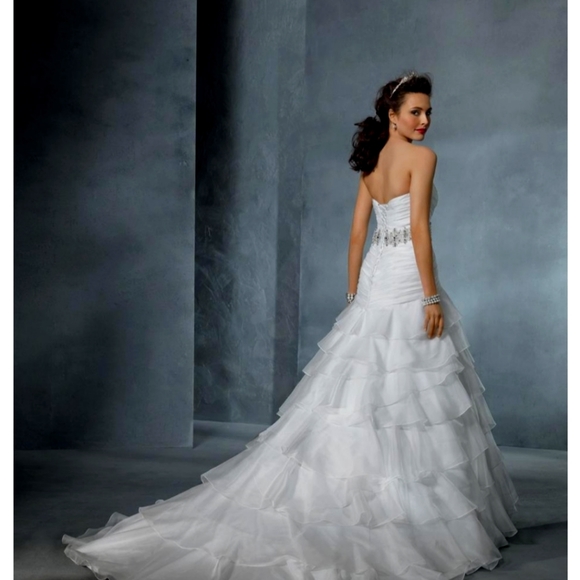 Alfred Angelo Bridal Wedding Dress - Picture 1 of 11